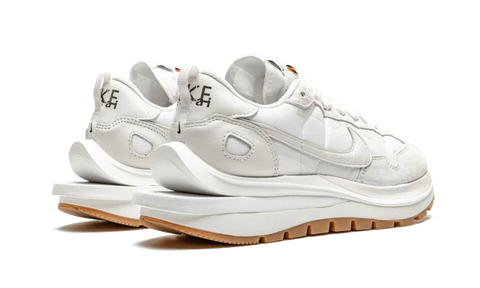 Nike Vaporwaffle Sacai Sail Gum